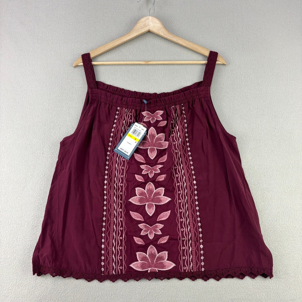 Democracy Tank Top Women M Maroon NWT Boho Floral Embroidered Lace Trim